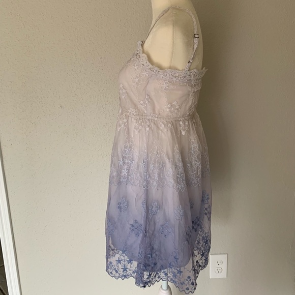 Zara Lacy Embroidered Purple Ombré Dress Size M - Picture 8 of 10